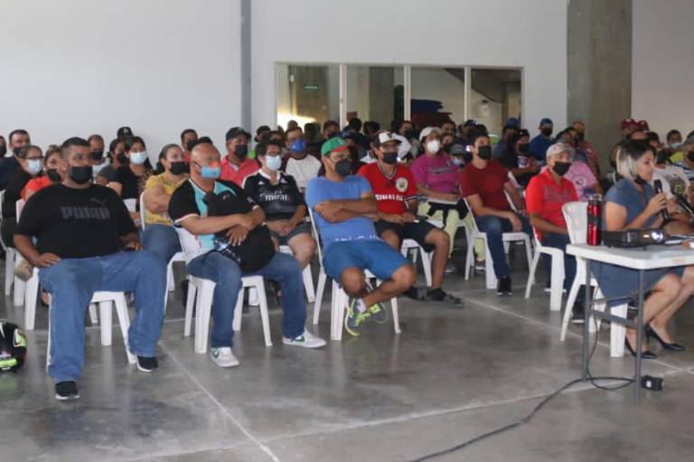 Presentan Temporada de Verano de la Liga de Softbol de Mazatlán