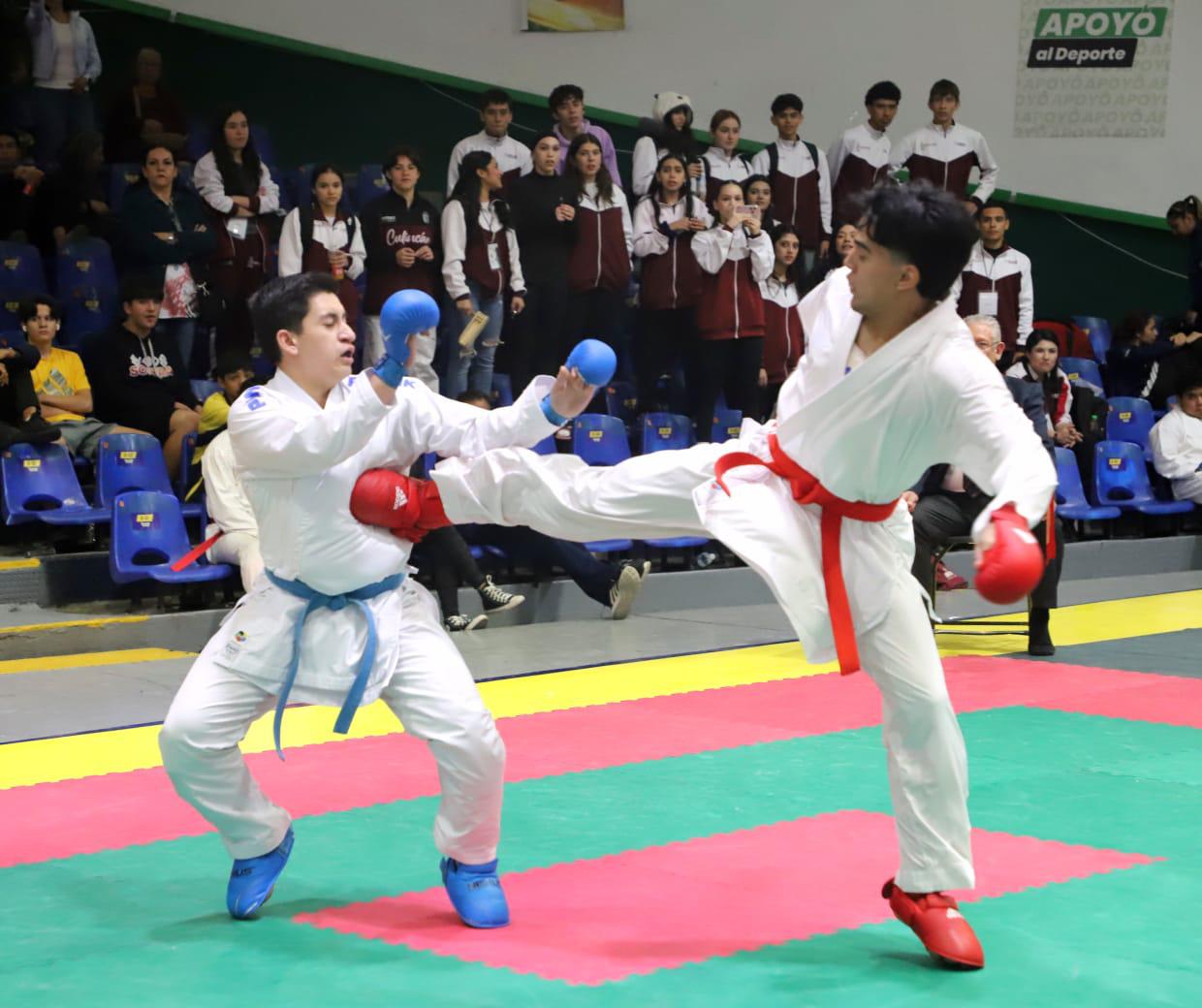 $!Finaliza Sinaloa con 22 pases a los Nacionales en karate do