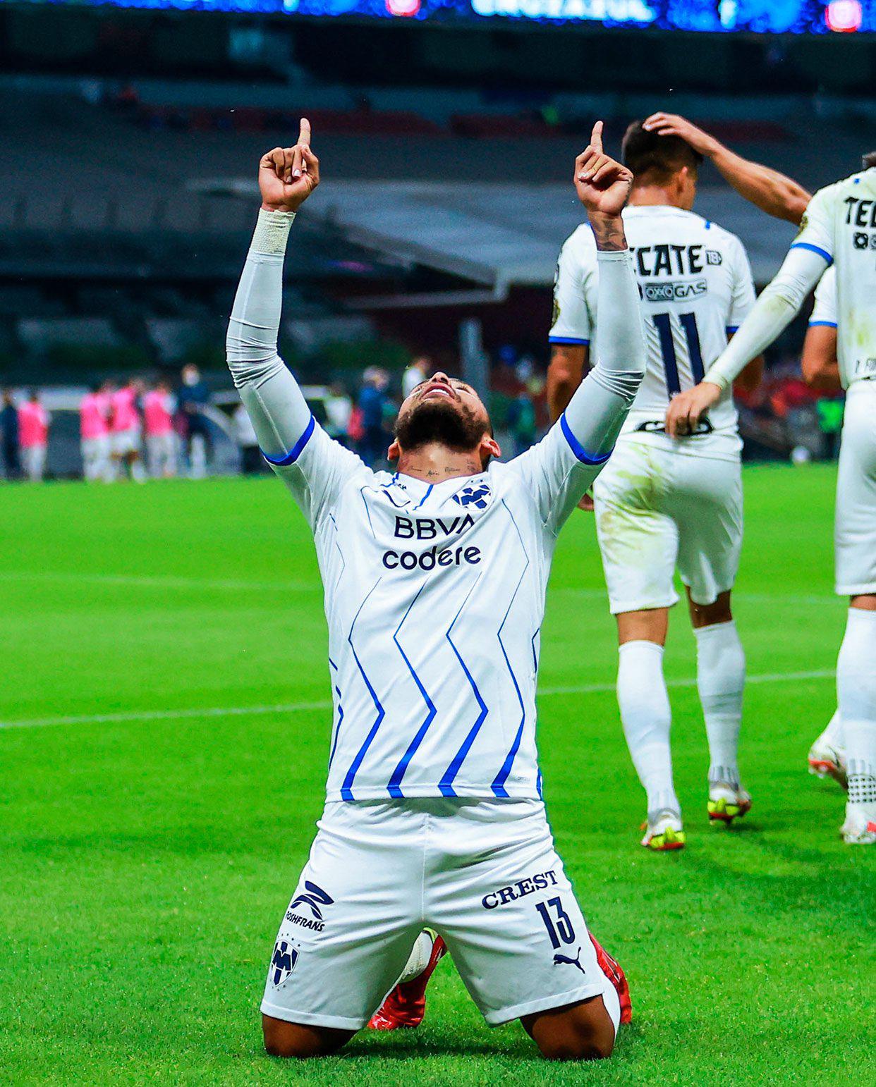 $!Rayados golea a Cruz Azul en el Azteca y avanza a la final de la Concachampions
