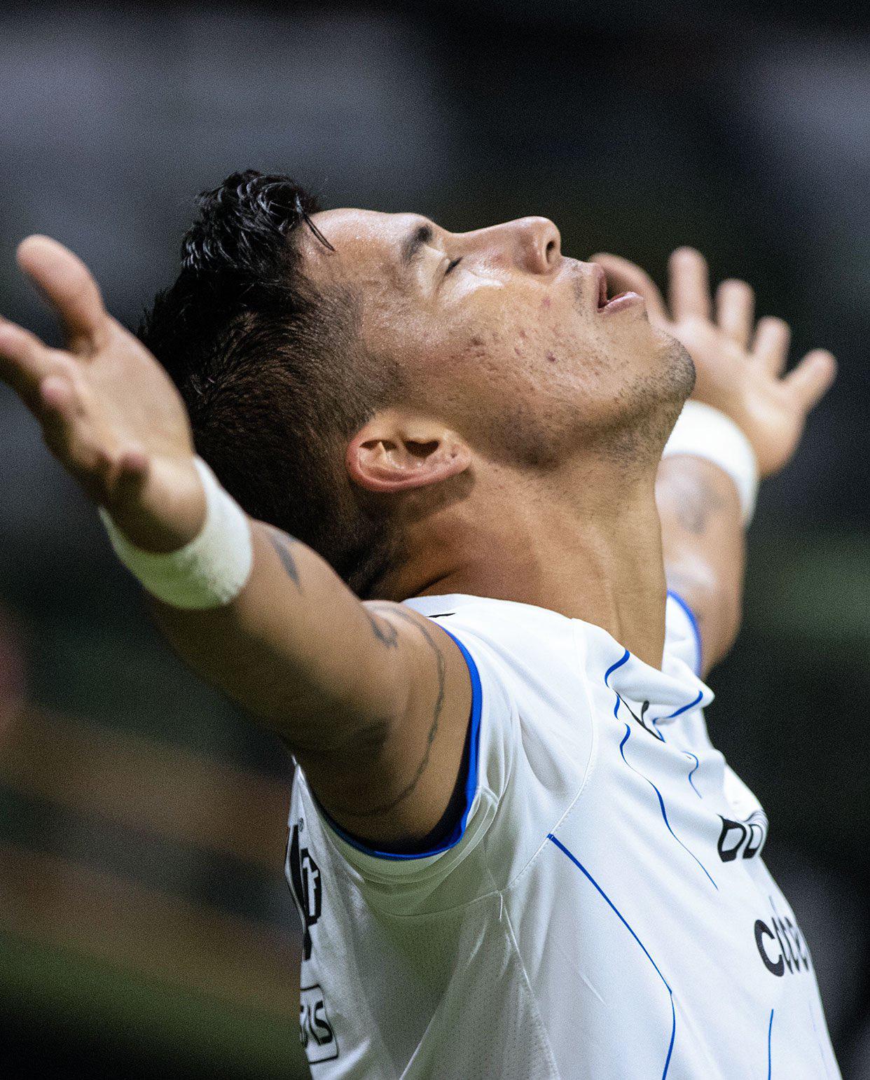 $!Rayados golea a Cruz Azul en el Azteca y avanza a la final de la Concachampions