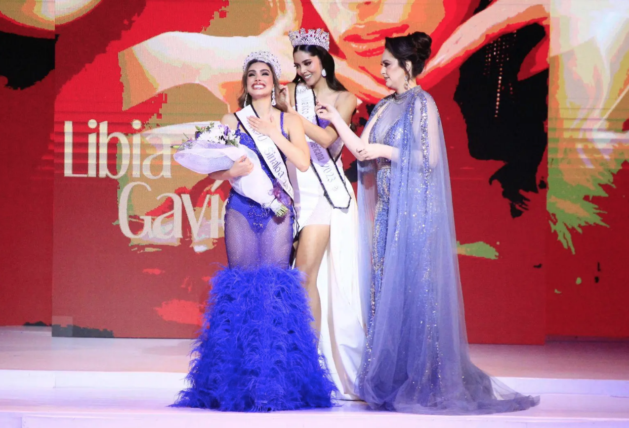 $!Momentos cuando Libia fue coronada por Carolina Pérez y Perla Beltrán, en Culiacán como la nueva Mexicana Universal Sinaloa 2023.