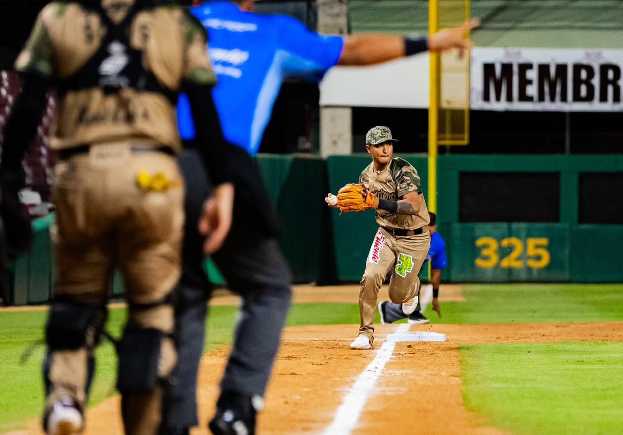 $!Tomateros de Culiacán pierde su primera serie en casa