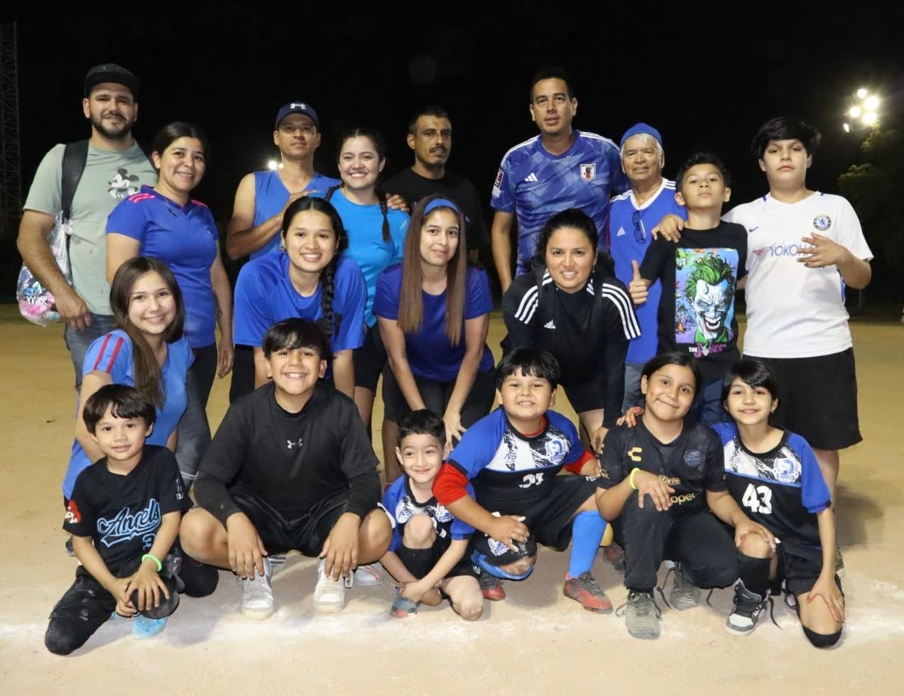 $!Warriors de Cañadas triunfa en el juego inaugural del primer Torneo de Futbeis de Convivencia 2025