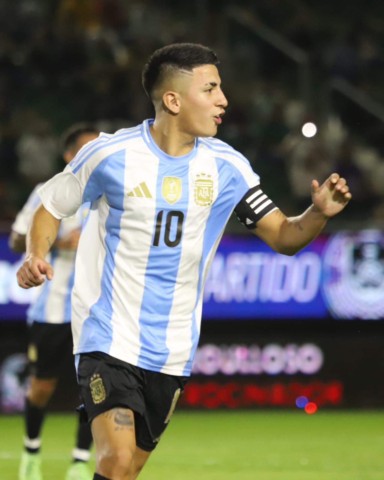 $!¡Sencillito! Argentina golea a México en el Estadio El Encanto