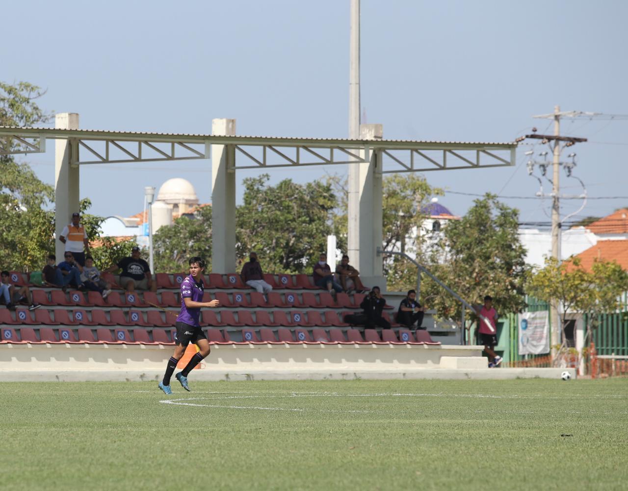 $!Cañoneros derrotan 2-0 a Gallos Blancos en la Sub 18