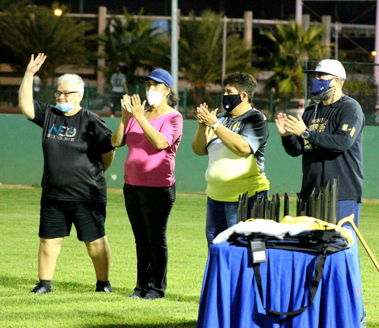 $!La Liga de Softbol Municipal define a sus invitados a playoffs