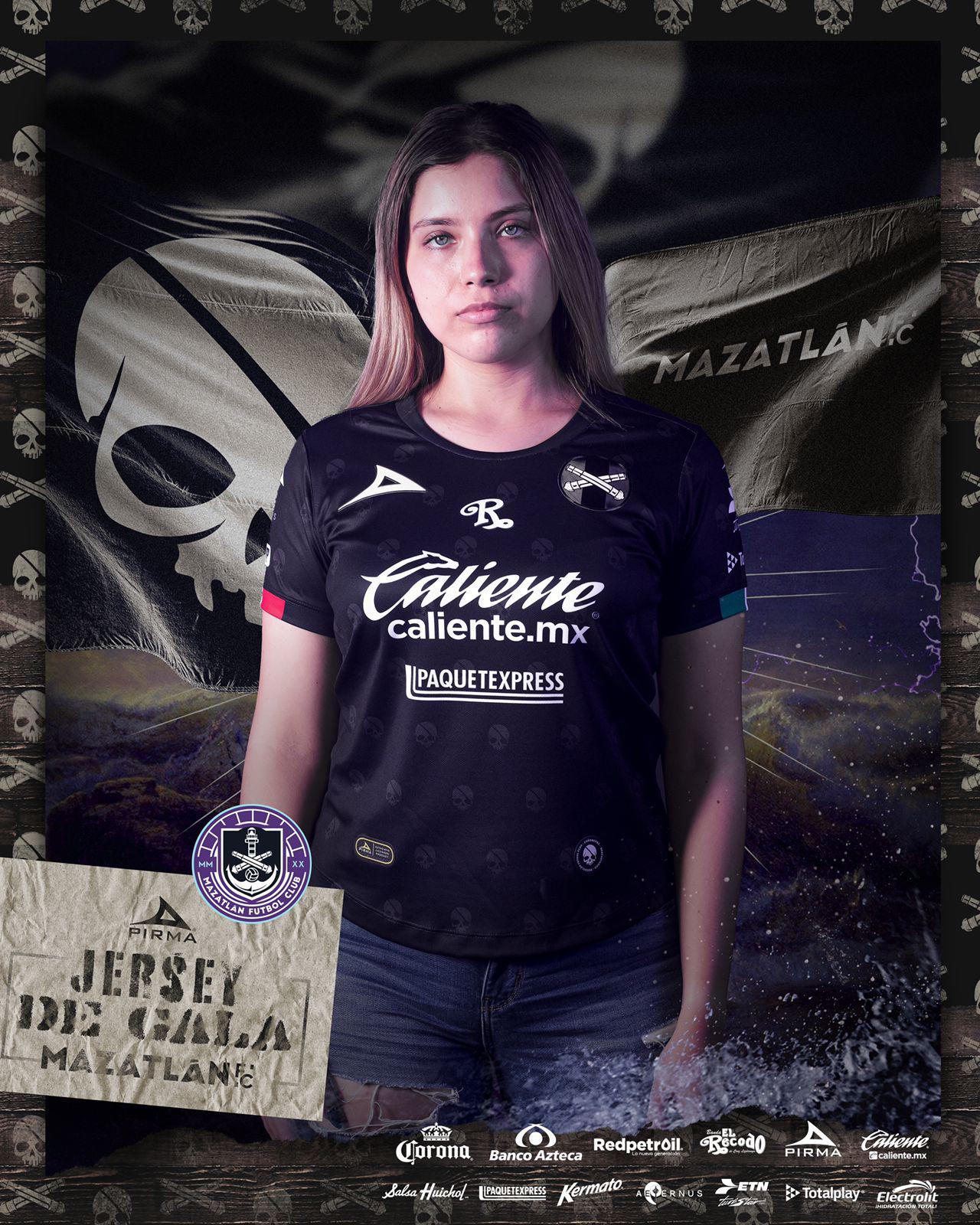 $!José Urquidy participa en el lanzamiento del uniforme de gala del Mazatlán FC