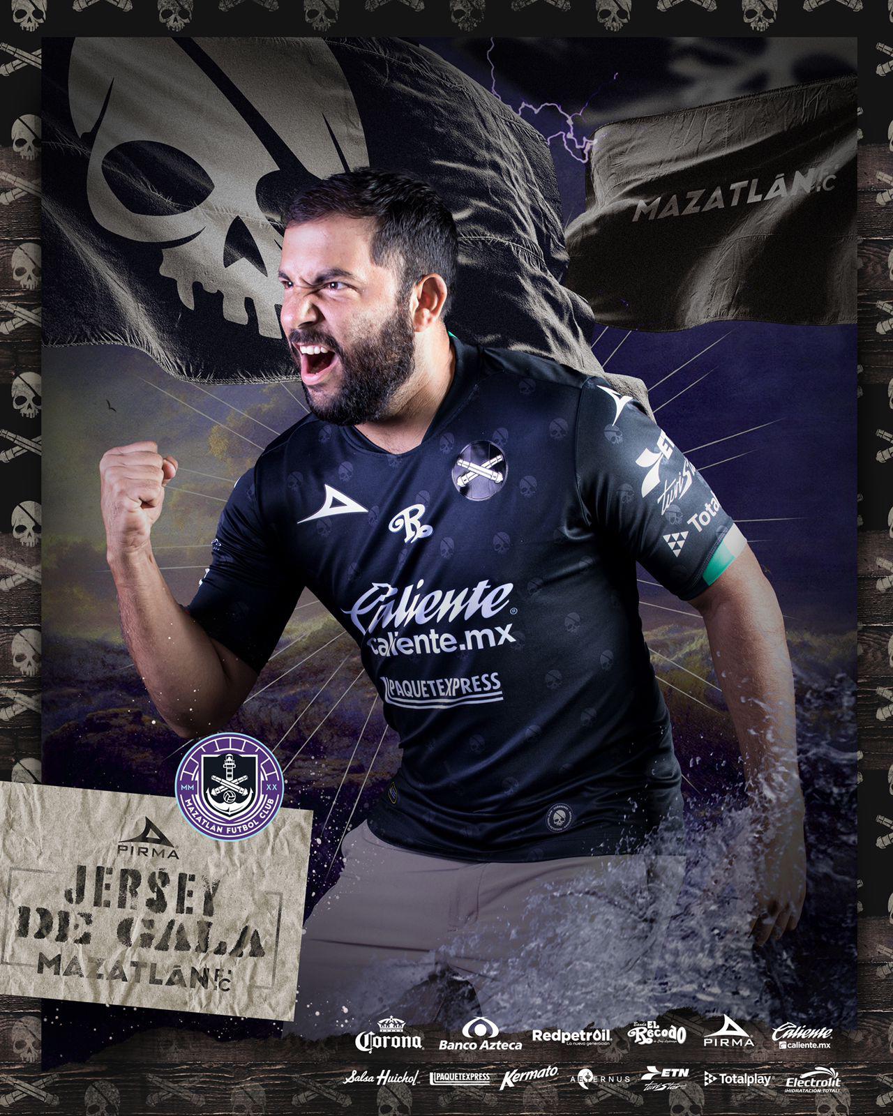 $!José Urquidy participa en el lanzamiento del uniforme de gala del Mazatlán FC