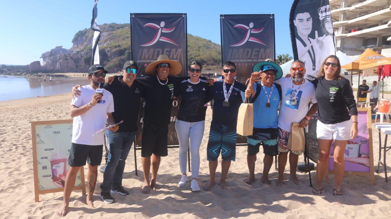 $!Se realiza con éxito el Clásico de Invierno II en Playa Brujas