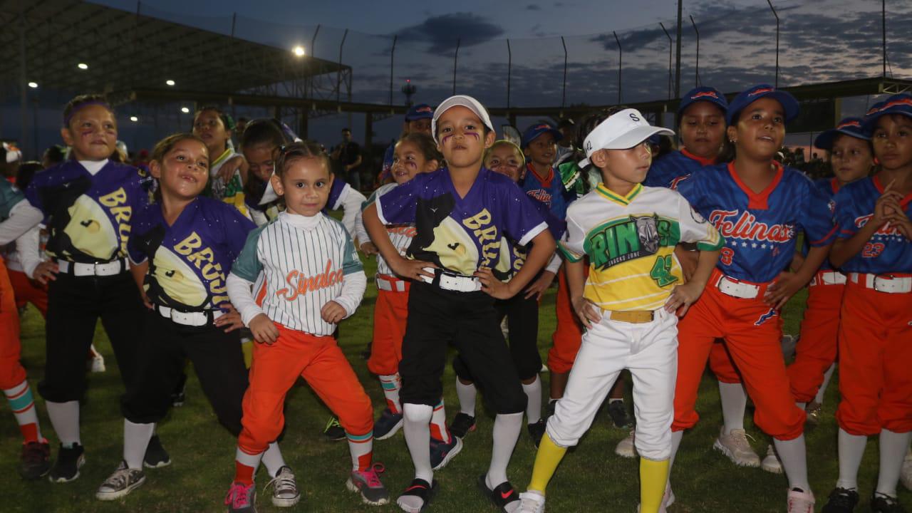 $!Cierran con broche de oro temporada 2022 de la Liga de Softbol Imdem