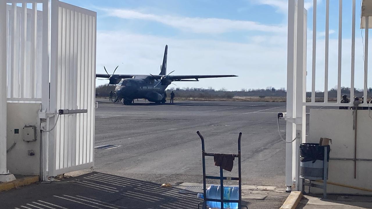 $!Arriban a Mazatlán 60 elementos de las Fuerzas Especiales del Ejército