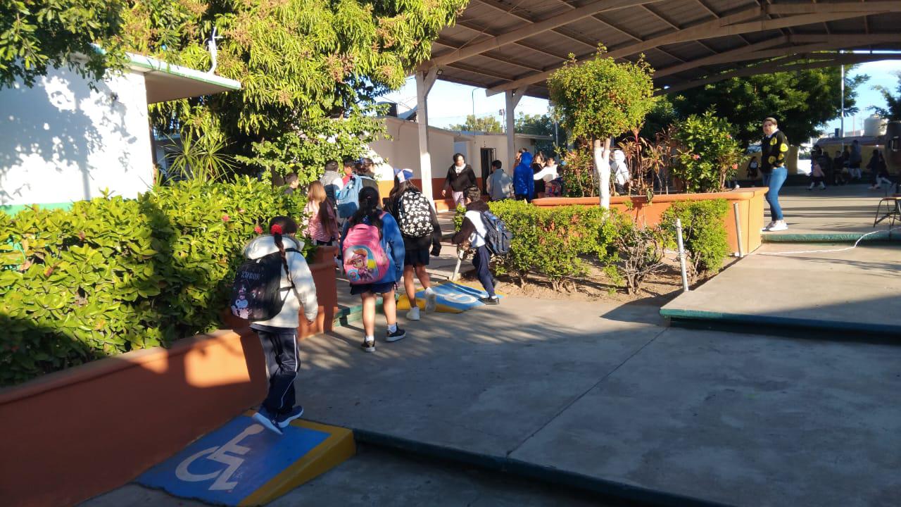 $!Niños y niñas de Mazatlán regresan a clases para continuar el año escolar 2024-2025