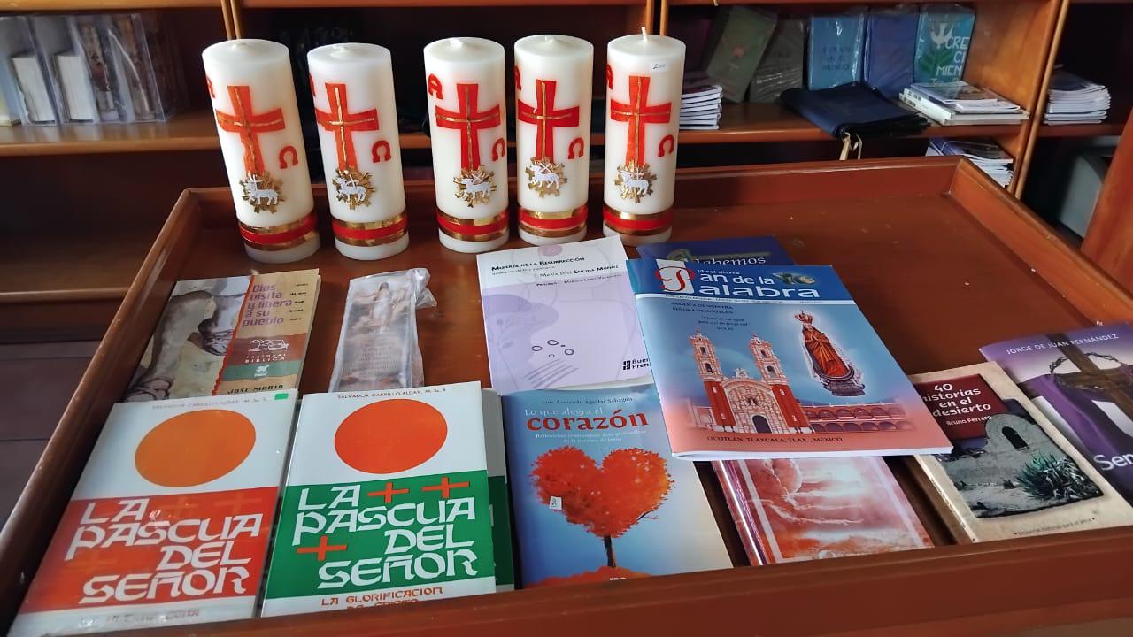 $!Reportan vendedores de artículos religiosos bajas ventas durante Semana Santa