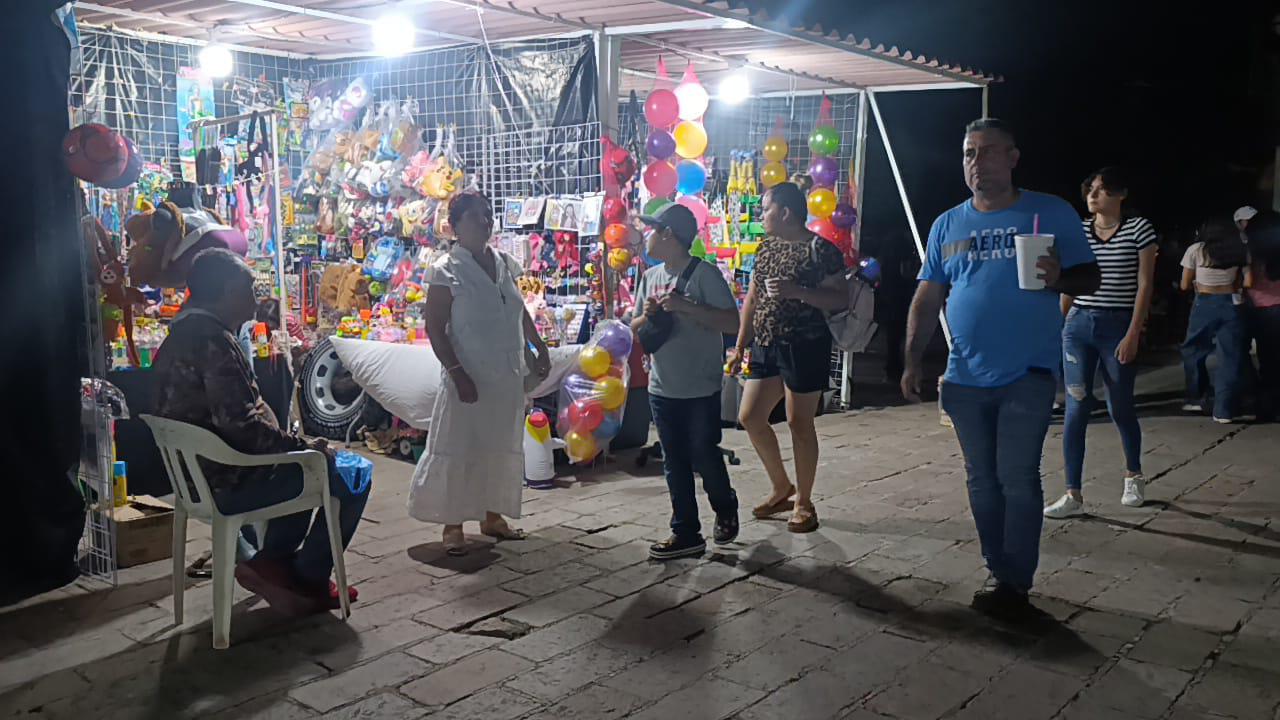 $!Programa dominical en Escuinapa reactiva actividad comercial