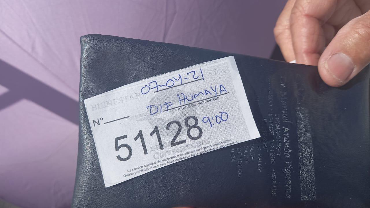 $!Acusan que no se respetan horarios en centro de vacunación de Culiacán