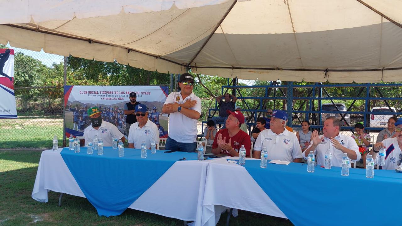 $!Ponen en marcha Liga de Beisbol 60 años y mayores del Club Los Ángeles