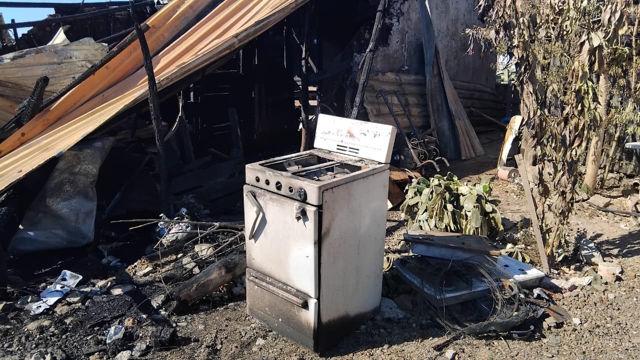 $!Relatan familias en Mazatlán tragedia en la que el fuego arrasó con sus hogares