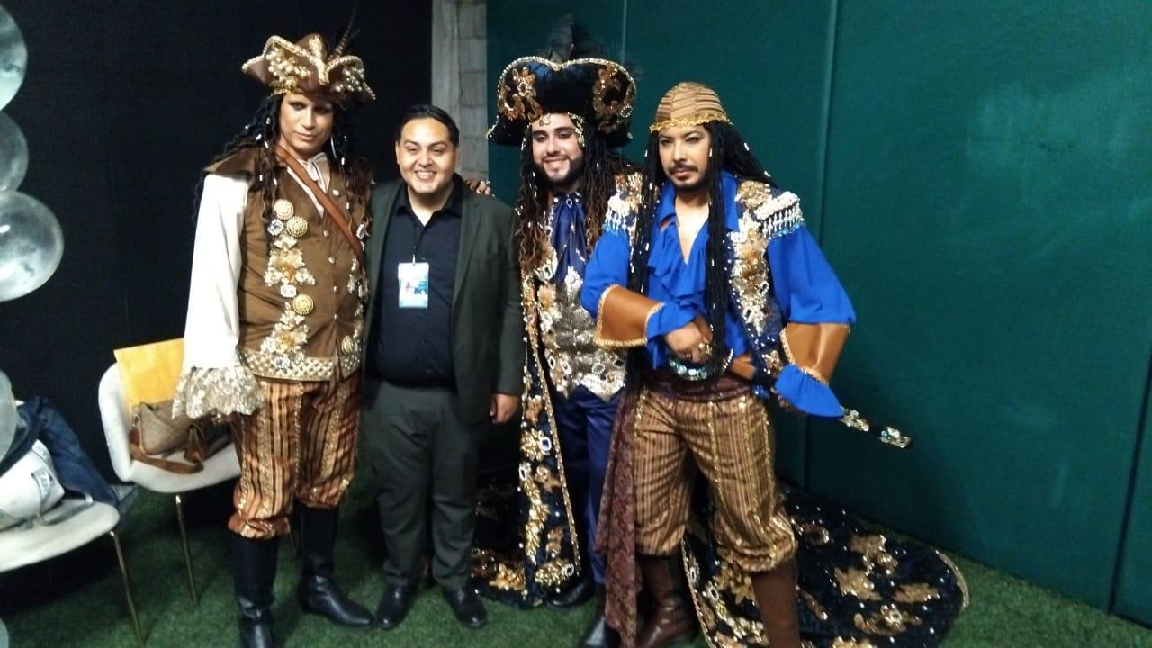 $!Luis Antonio Ríos “Momo” entre Roberto Sedano, Brayan Durán y Sergio Osuna.