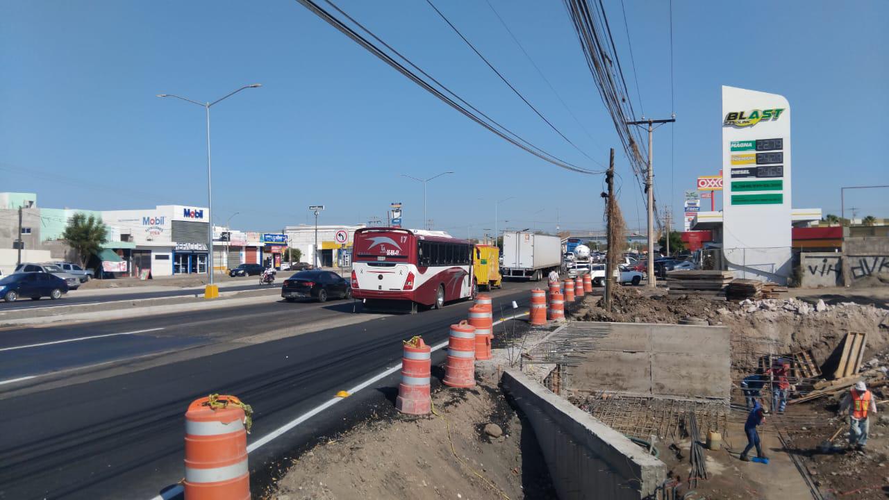 $!Carril lateral en puente del Libramiento Colosio, en Mazatlán, aligera tráfico