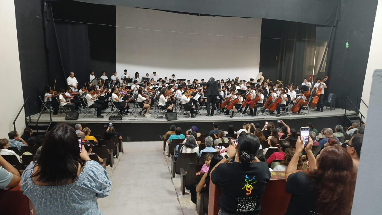 $!Nuevas generaciones de músicos se forman en Escuinapa guiados por el ‘Profe Hugo’