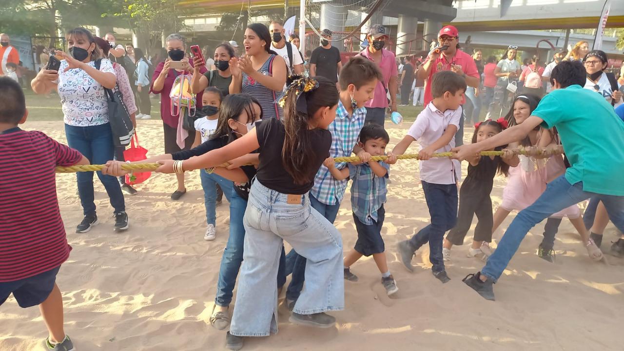 $!Imdec lleva Feria Deportiva en festejo del Día de la Niñez en Ciudad Mágica Colhuacan