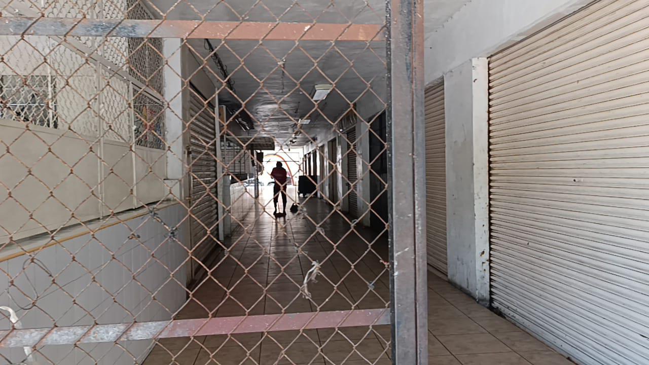 $!Actividades en Escuinapa se paralizan por falta de electricidad