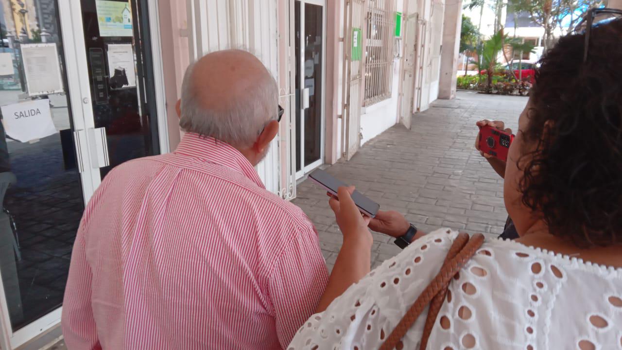 $!Reaparece ‘El Químico’ en el Ayuntamiento; ‘Voy por el Gobernador y el Alcalde’, advierte