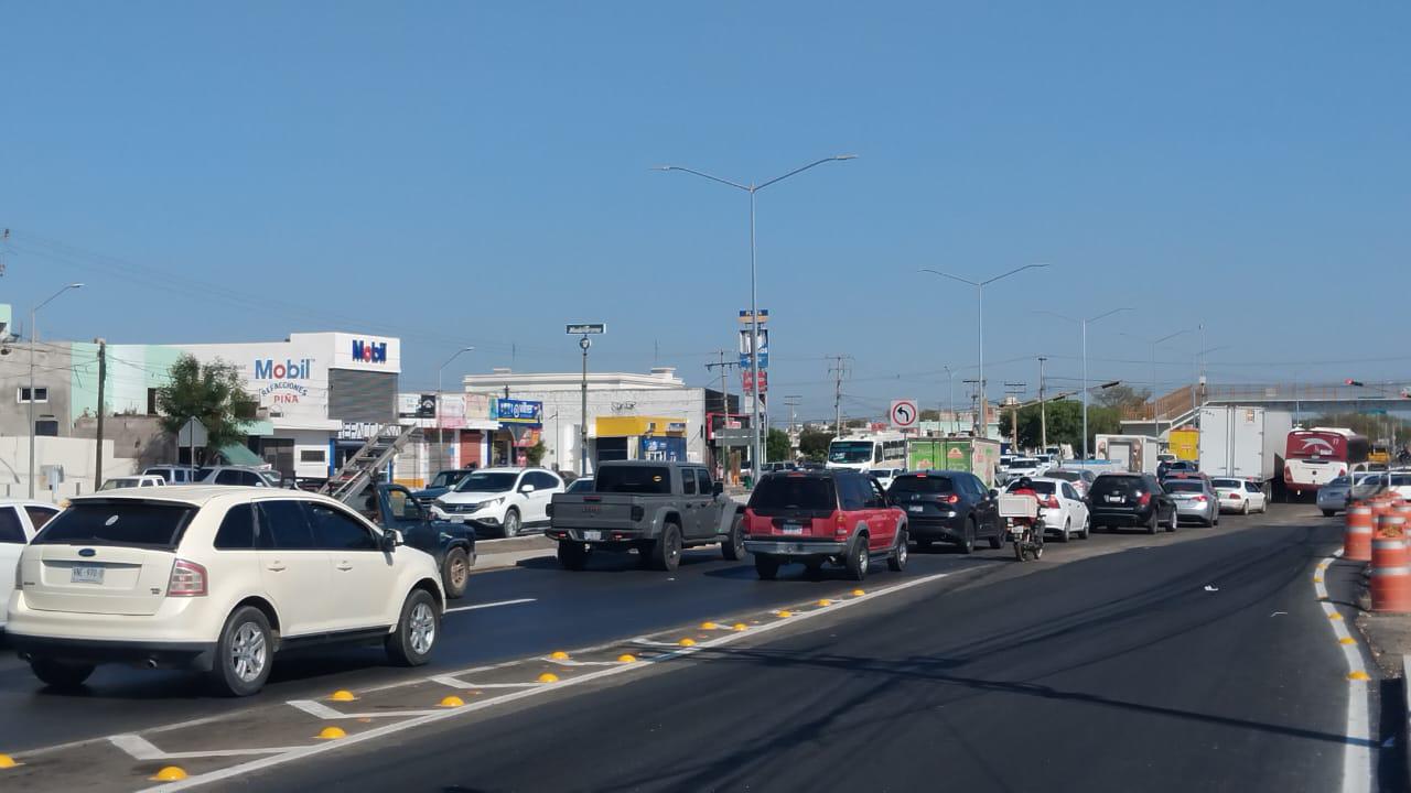 $!Carril lateral en puente del Libramiento Colosio, en Mazatlán, aligera tráfico