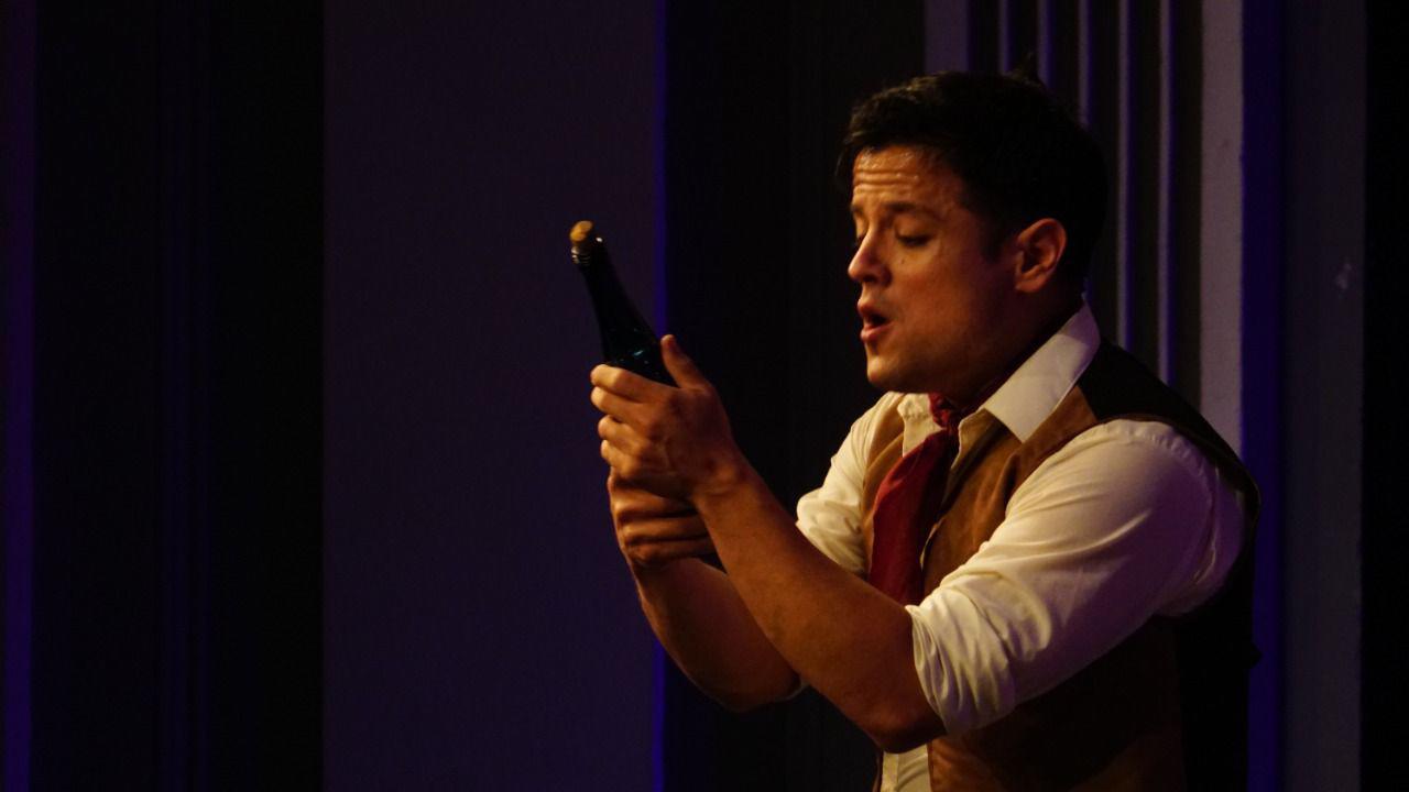 $!Un ‘Elixir de amor’ alivia la pandemia
