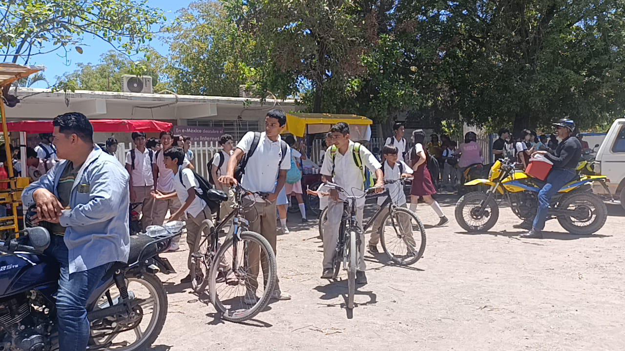 $!Operativo contra motociclistas en Escuinapa desata reclamos