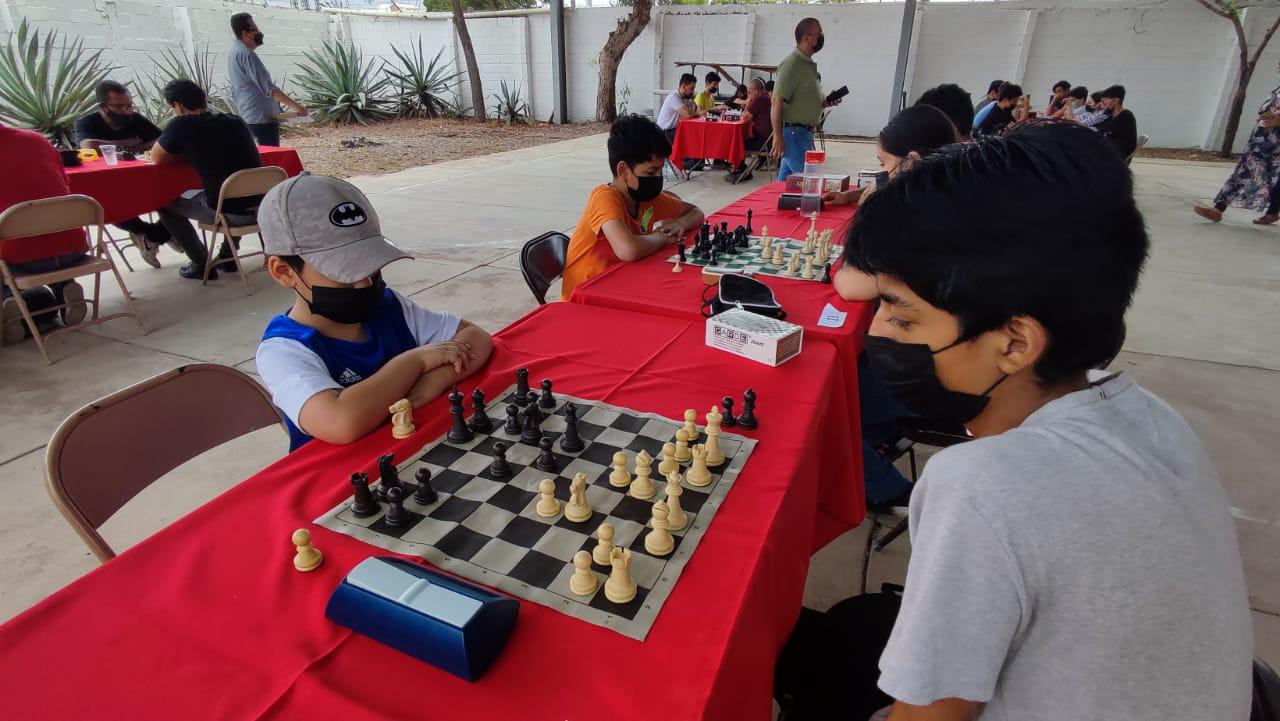 $!Surgen los 4 reyes del Torneo de Ajedrez Jaque Mate a las Drogas