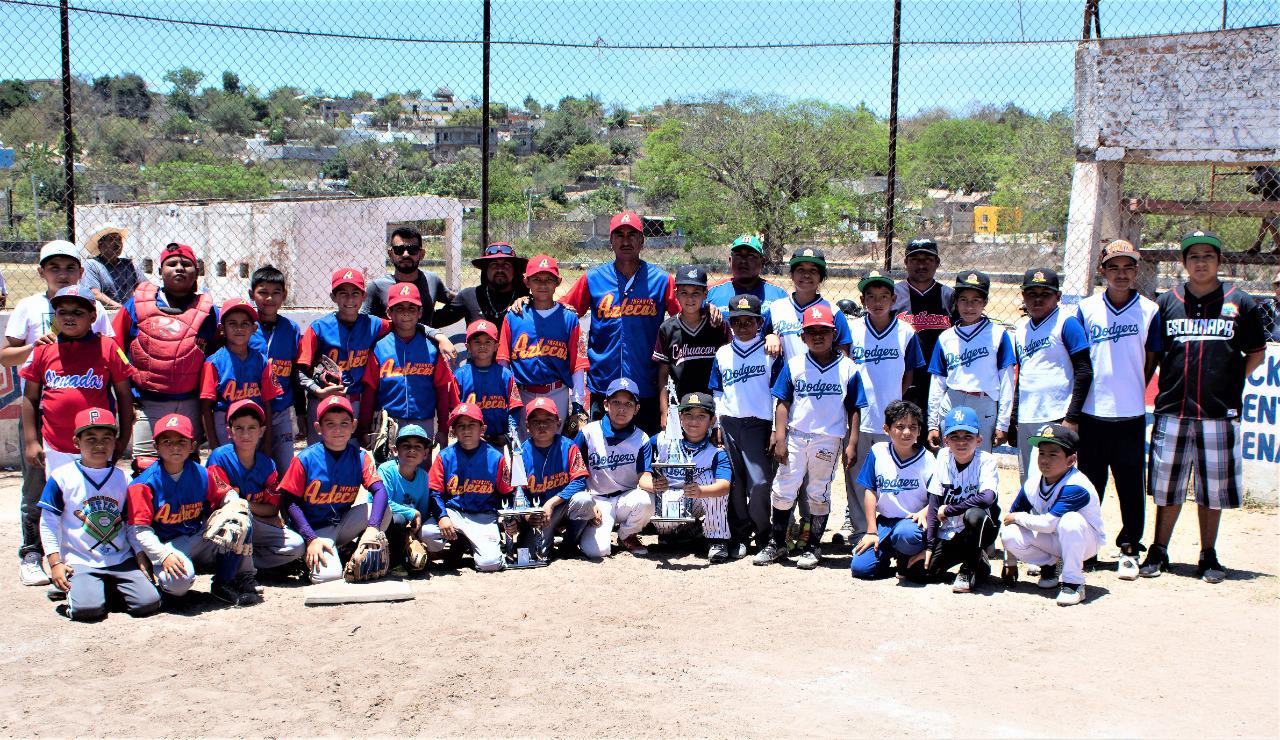 $!Azteca Azul, campeón del cuadrangular de beisbol Día del Niño en Escuinapa