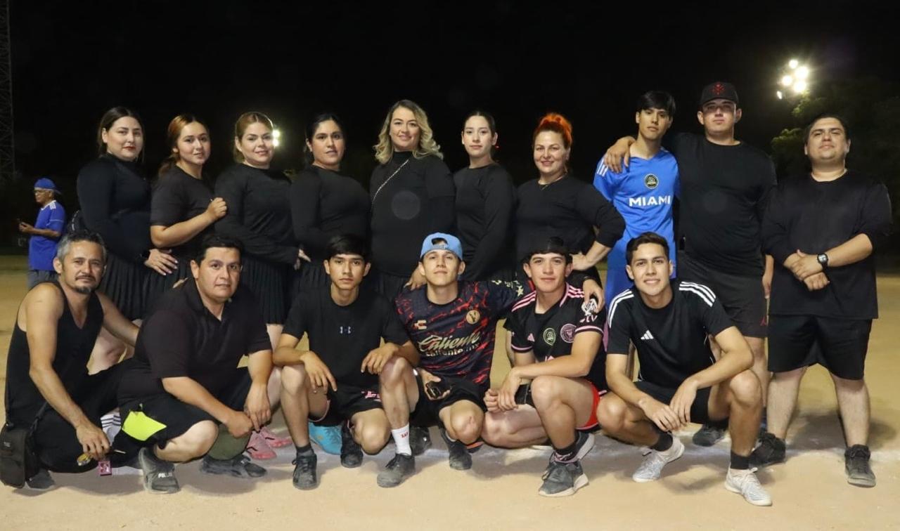$!Warriors de Cañadas triunfa en el juego inaugural del primer Torneo de Futbeis de Convivencia 2025