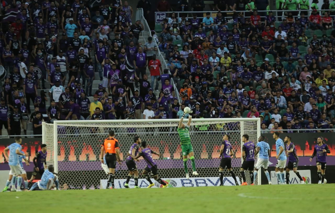 $!Rescata Mazatlán FC empate sobre el final ante Querétaro