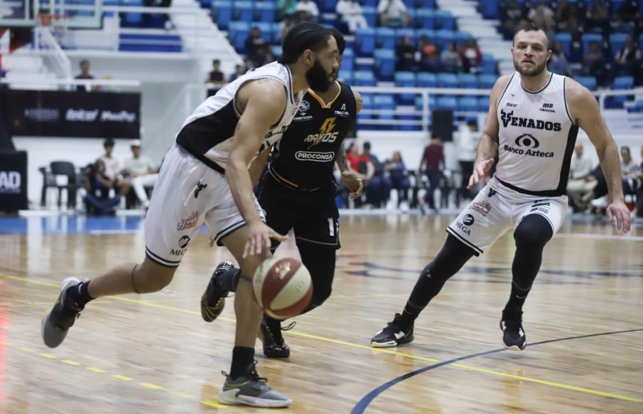 $!¡Rayos! Venados Basketball cae en el primero de la serie