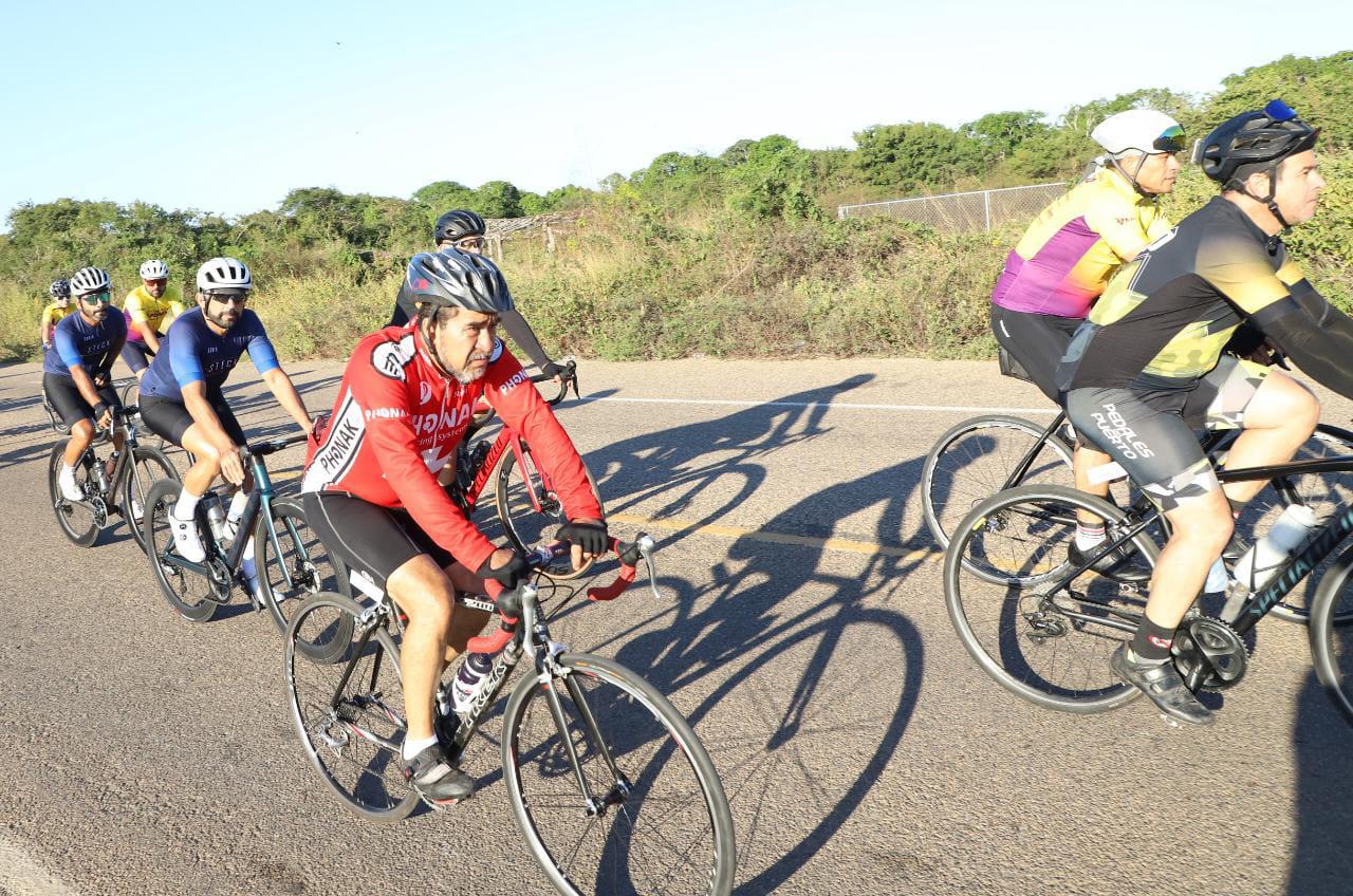 $!Venados Ciclismo se lleva el podio en tradicional carrera Gran Fondo Mazatlán
