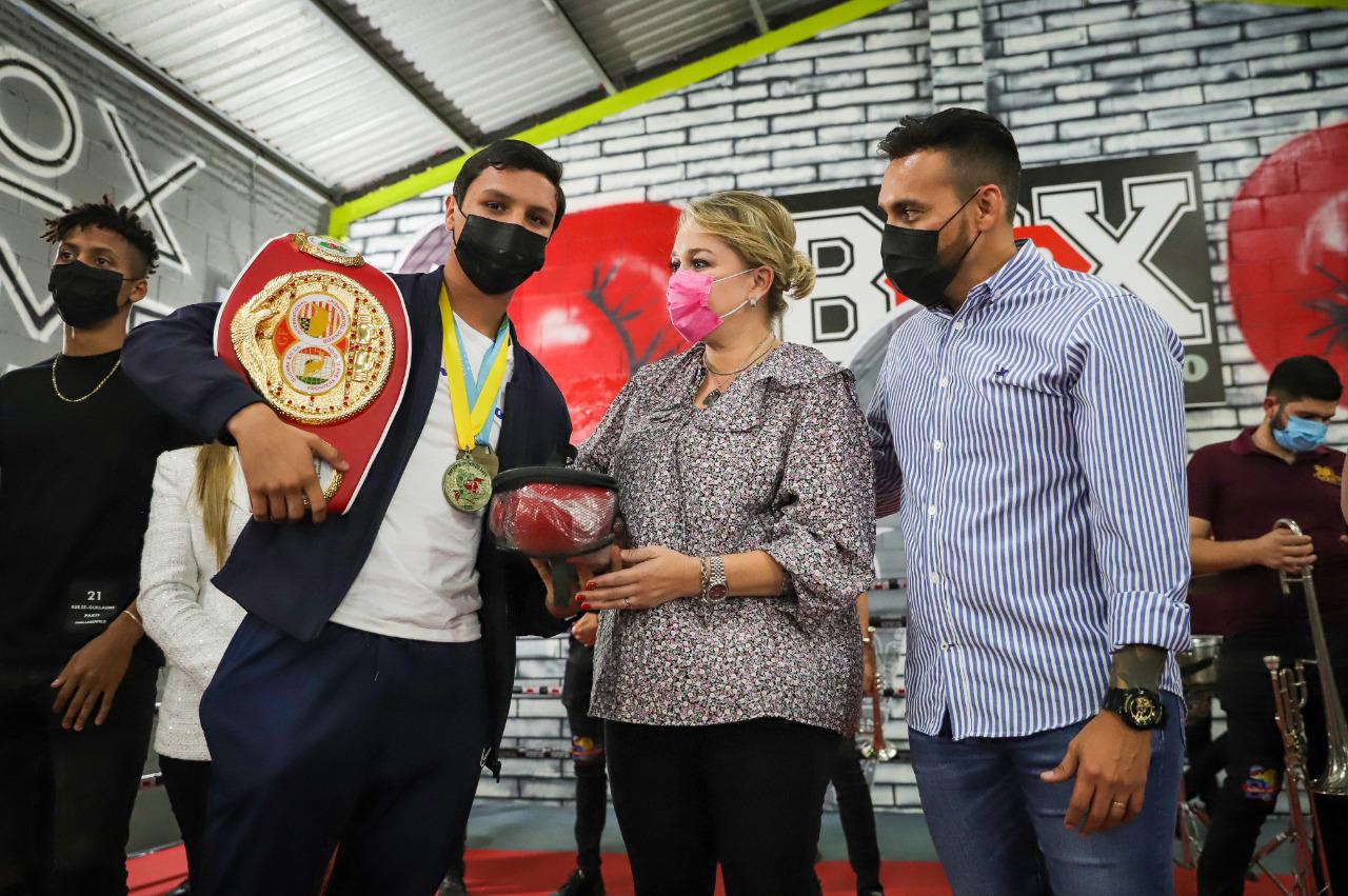 $!‘Un Golpe al Vicio’ dan en Sinaloa con función de boxeo
