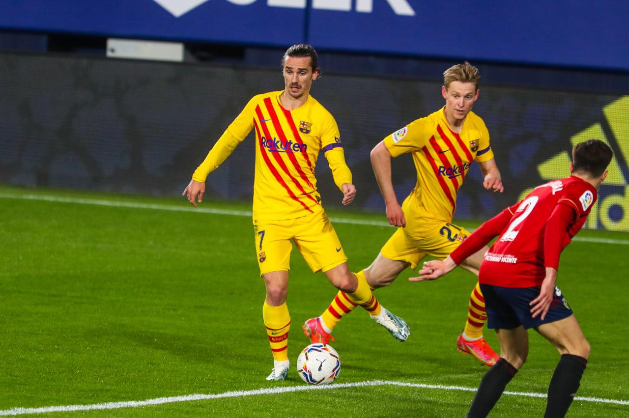 $!El Barcelona vence al Osasuna y agita el derbi