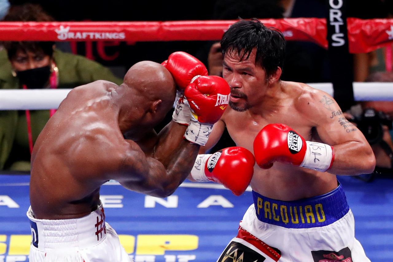 $!Manny Pacquiao cae por decisión unánime ante Yordenis Ugás en su regreso al ring