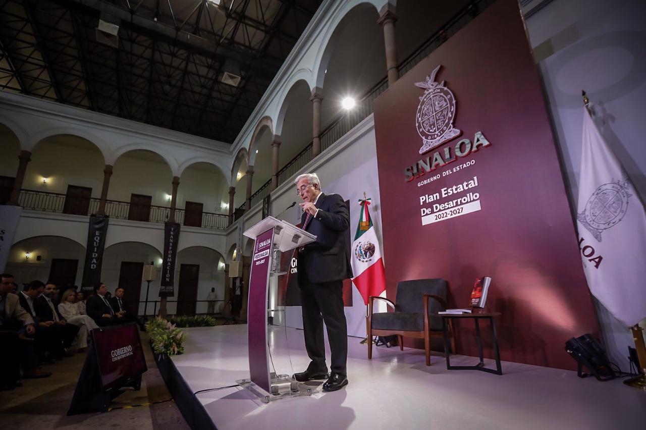 $!Obra social la prioridad del gobierno de Rocha Moya; presenta el Plan Estatal de Desarrollo