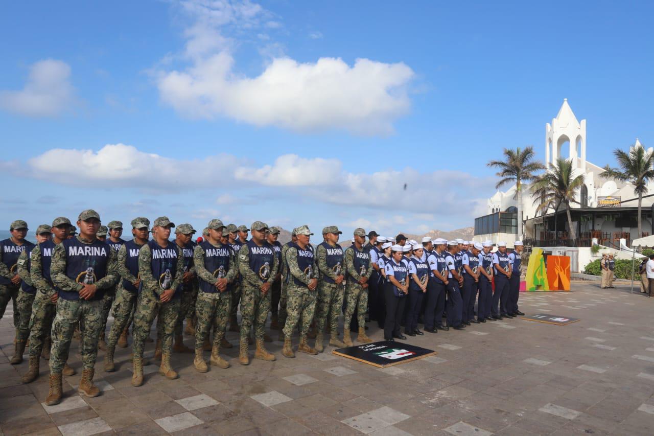 $!Dan banderazo de inicio de Jornada de Limpieza de Playas en Mazatlán como parte del Día Mundial del Ambiente