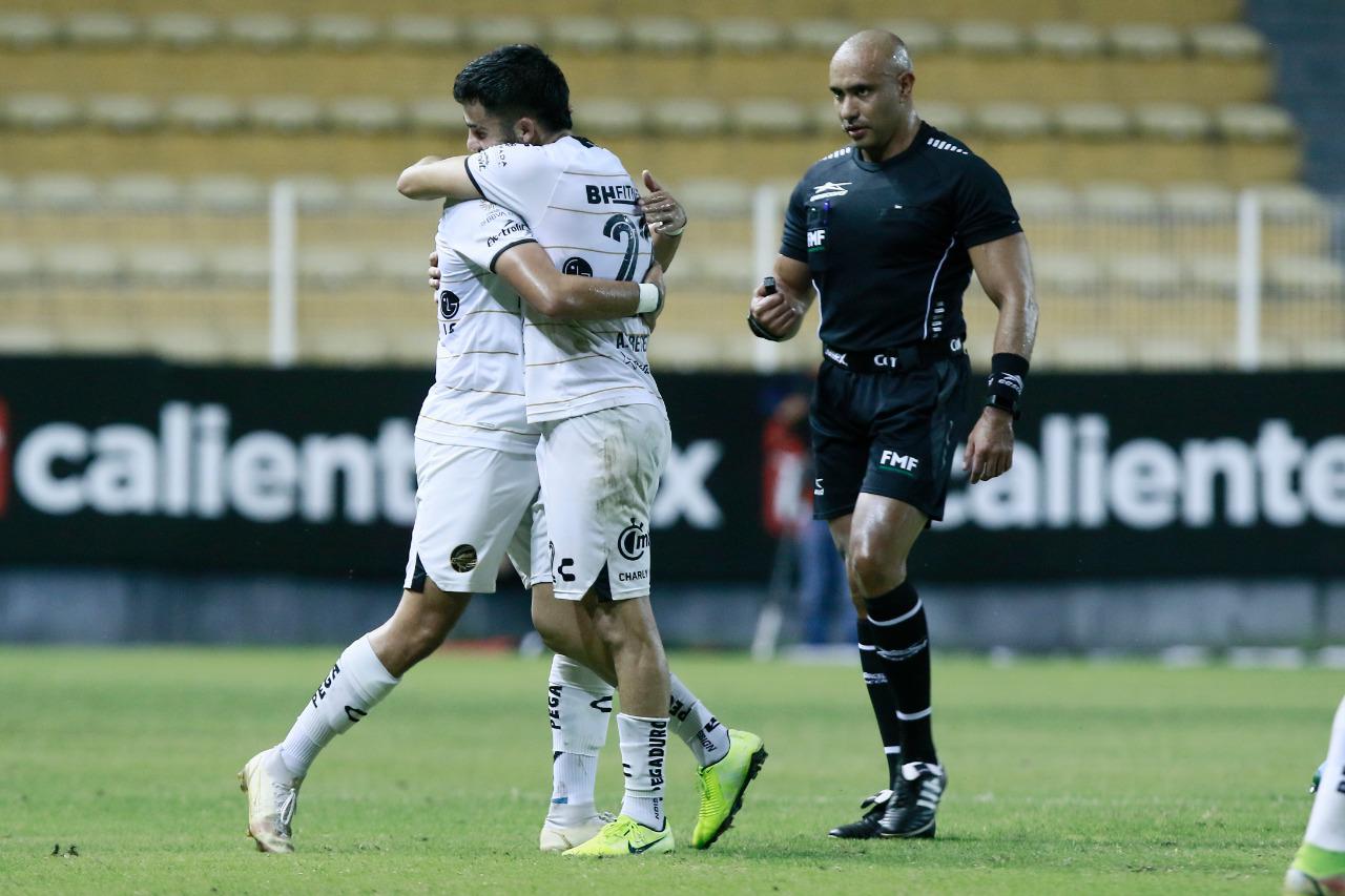 $!Dorados de Sinaloa se medirá a Alacranes en la reclasificación