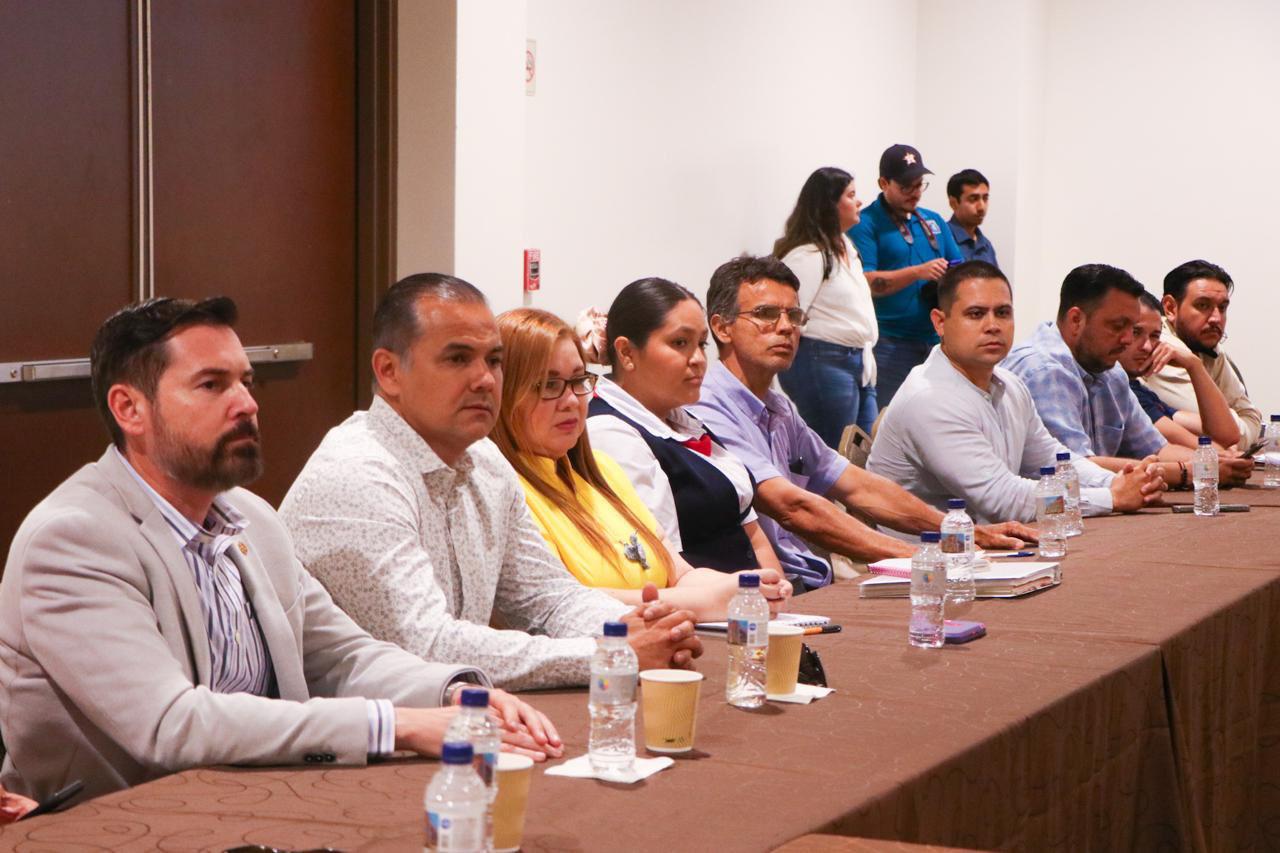 $!Sebides y Ayuntamiento de Mazatlán promueven programa de reciclaje con comerciantes