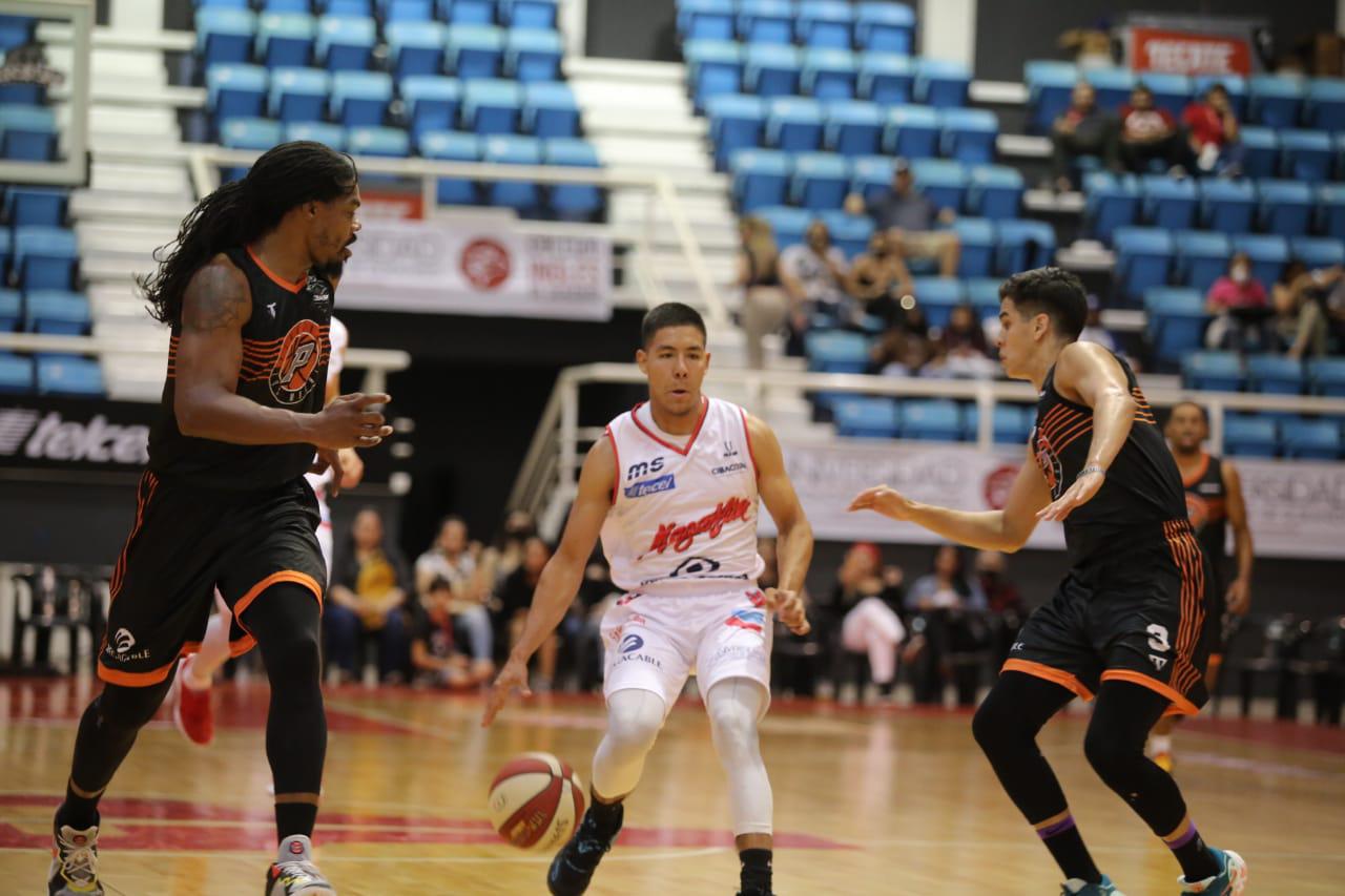 $!Venados Basketball regresa a la senda del triunfo al vencer a Pioneros