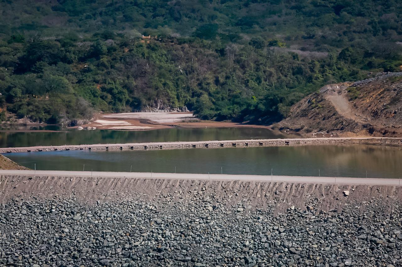 $!López Obrador supervisa los avances en la Presa Santa María