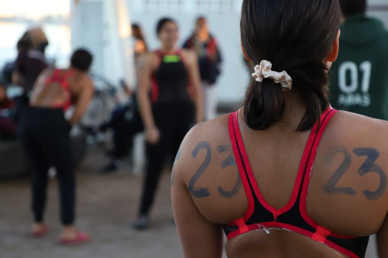 $!Mazatlán, sin rival en estatal de aguas abiertas