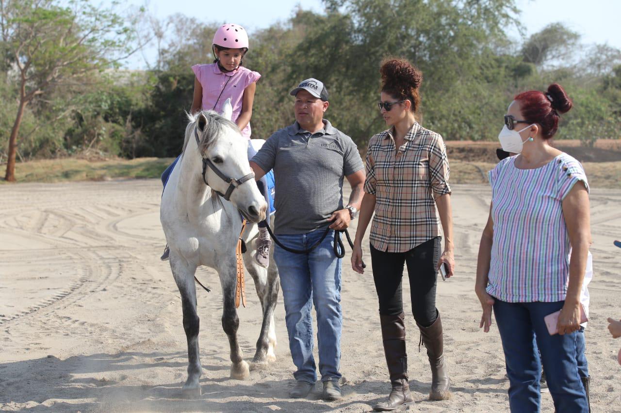 $!Inauguran Club Hípico y la Escuela de Equitación Ecuestre Mazatlán