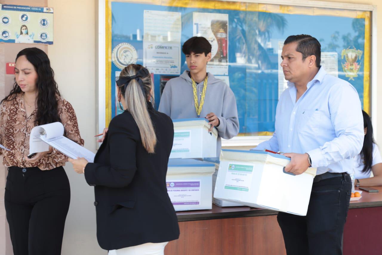 $!Reportan elecciones tranquilas en proceso de la UAS en el sur de Sinaloa, pero hay señalamientos