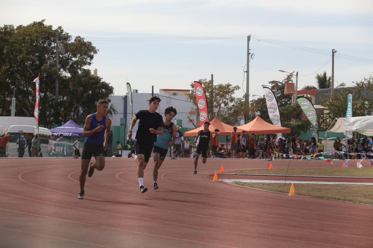 $!Imponen su marca en Encuentro Atlético de Pista y Campo