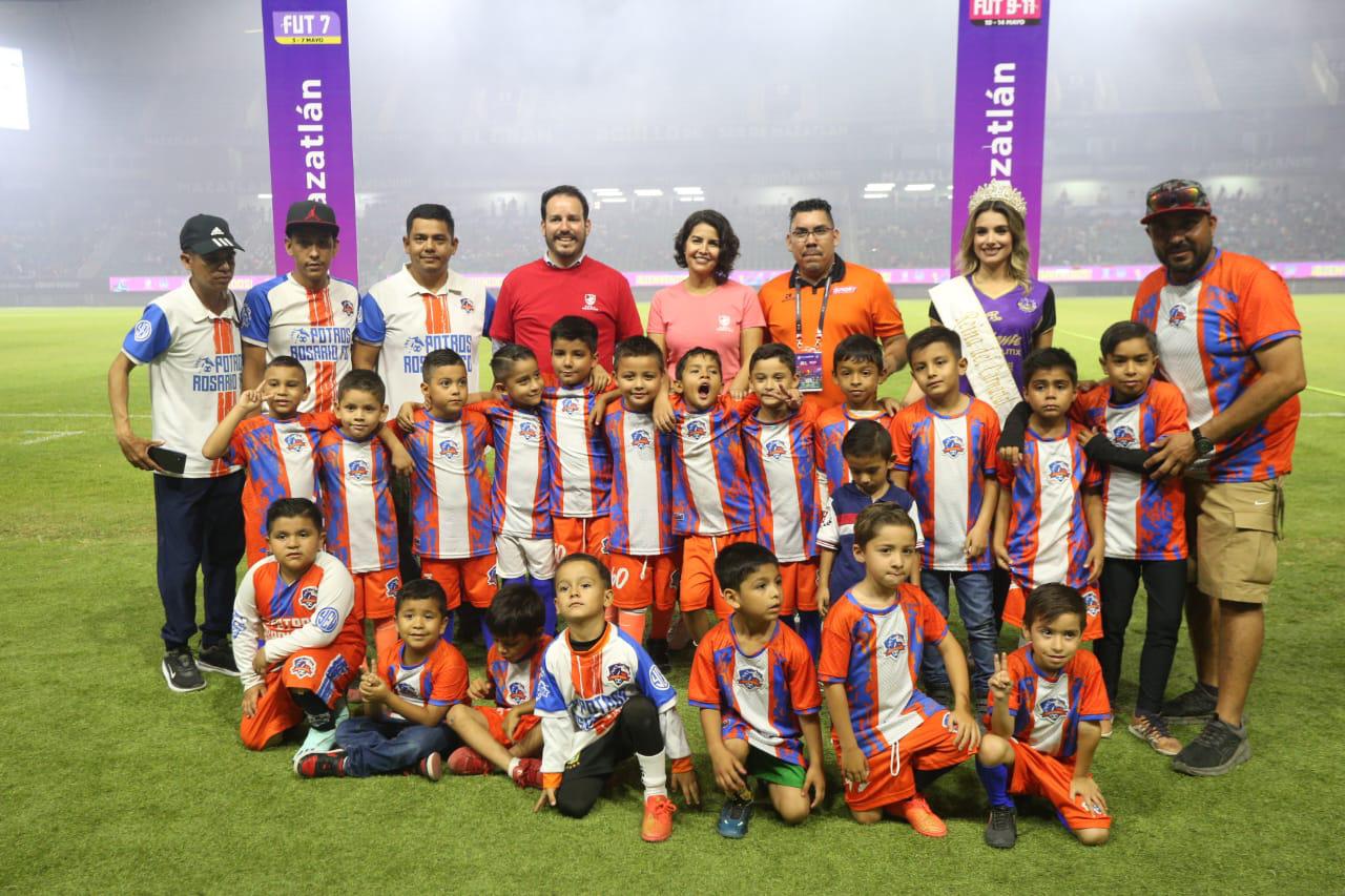 $!Colorido inicio de la Copa Mazatlán de Futbol 7